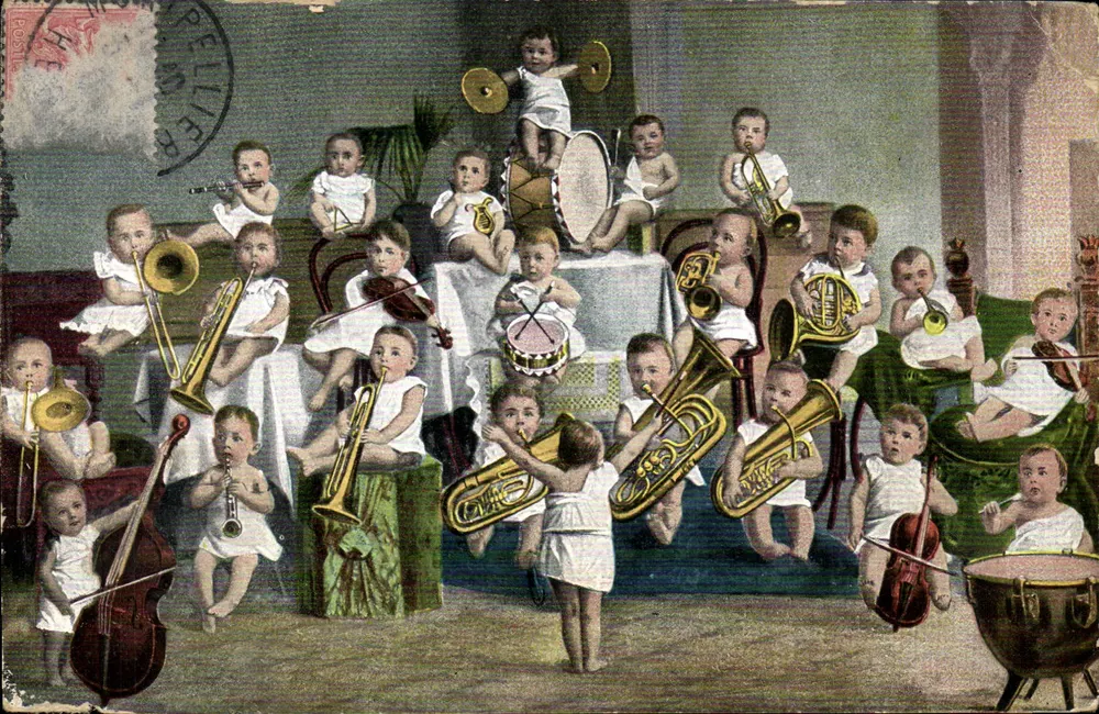Musizierende Babys — Gruppenbild mit Instrumenten — Verlag: Union postale universelle, n° 316 - Vorderseite