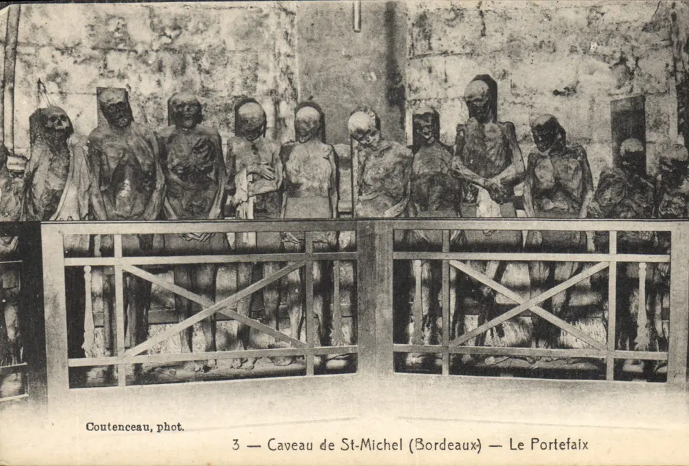 Caveau de St-Michel (Bordeaux) — Le Portefaix — Coutenceau, phot. Nr. 3 - Vorderseite