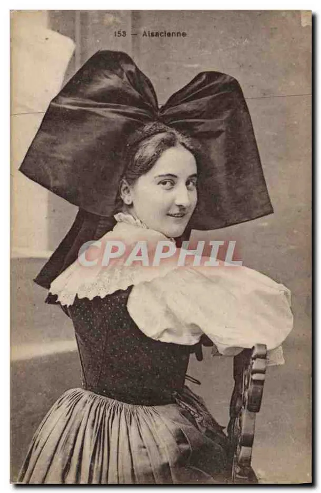 Mulher em traje tradicional — Aisacienne — Edição Alsacienne Paulus & Recht, Strasbourg - Frente