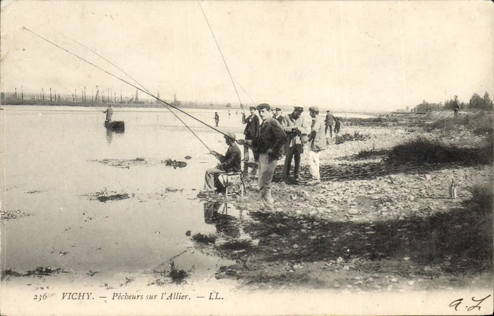 Vichy — Pescadores en el Allier — LL. - Anverso