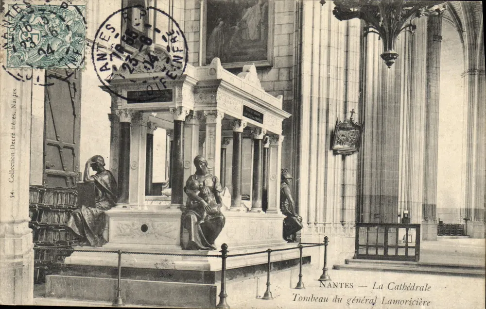 NANTES — Die Kathedrale — Grabmal des Generals Lamoricière - Vorderseite