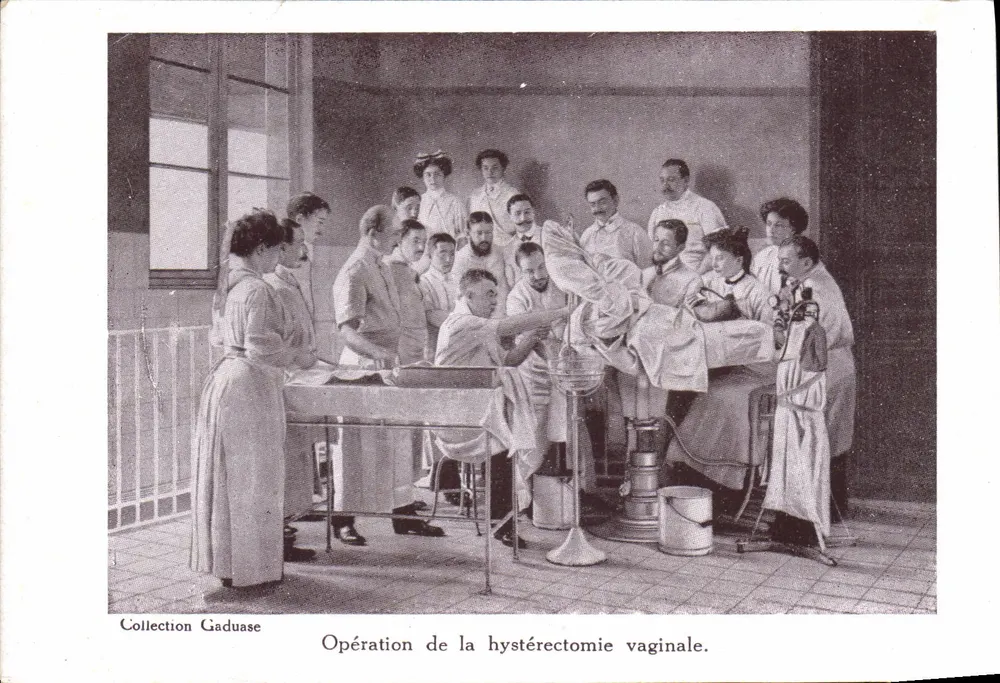 Vaginale Hysterektomie — Sammlung Gaduase - Vorderseite