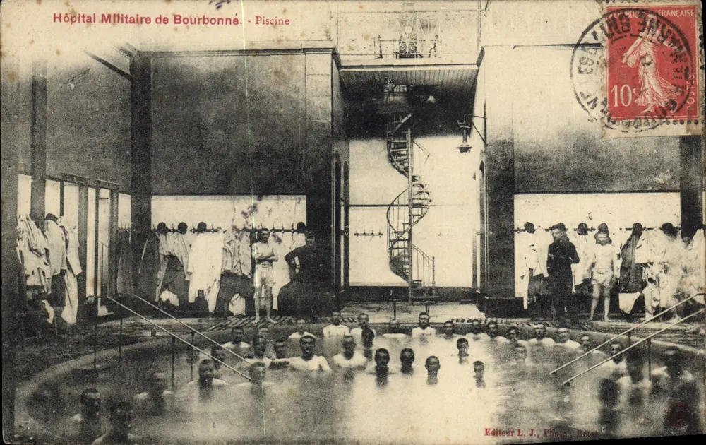 Militärkrankenhaus von Bourbonnne — Schwimmbad — Verlag L. J. Photo, Réot - Vorderseite