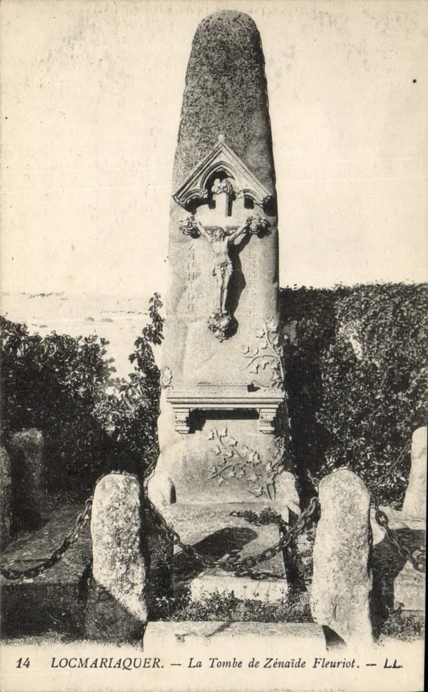 Locmariaquer — A Tumba de Zénaïde Fleuriot — LL - Frente
