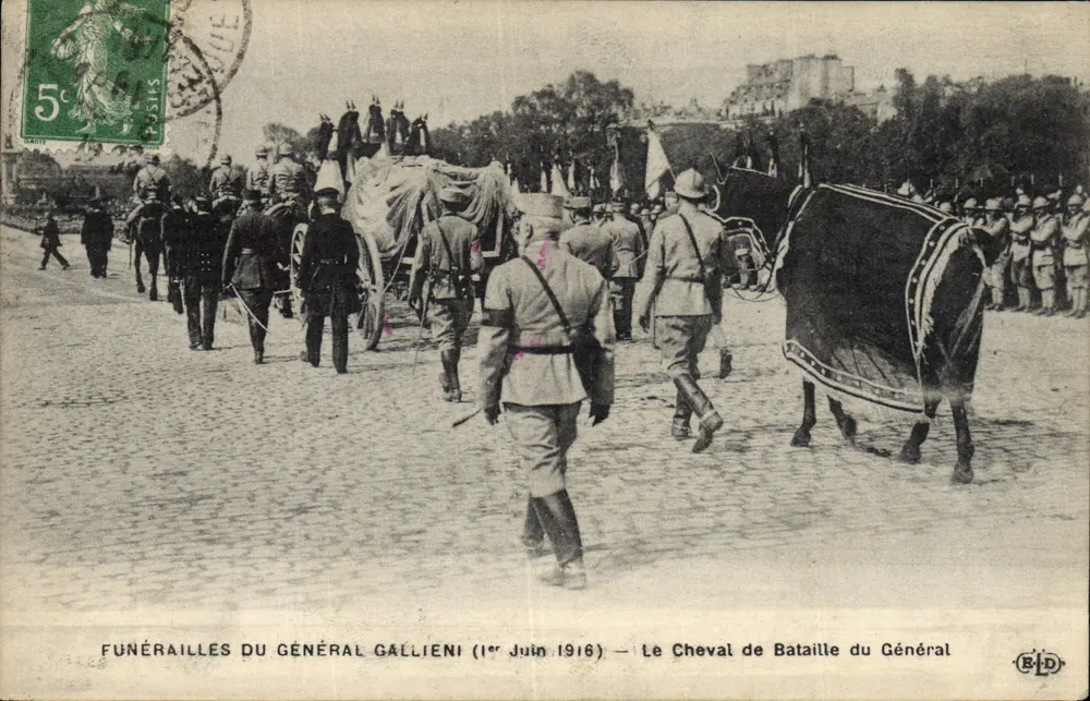 Trauerfeier des Generals Gallieni (1. Juni 1916) — Das Schlachtpferd des Generals - Vorderseite