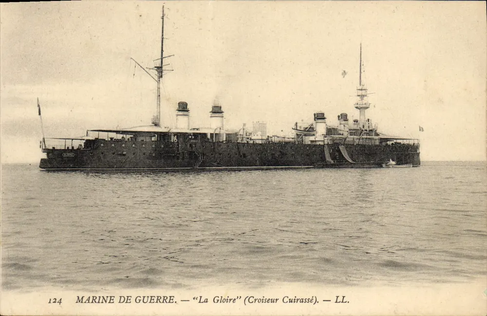 Kriegsschiff — "La Gloire" (Panzerkreuzer) — LL. — Nr. 124 - Vorderseite