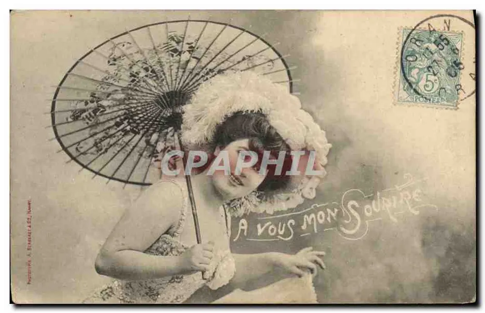 Elegante Frau mit dekorativem Regenschirm — Verleger M. BERNARD & Cie, Nantes - Vorderseite