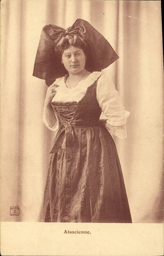 Alsacienne — traje tradicional — RHADO NANCY - Frente