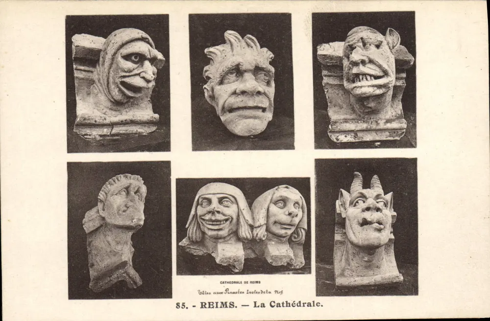 Reims — A Catedral — Gargalos e esculturas nos pináculos — Editor A. Quentin, n°85 - Frente