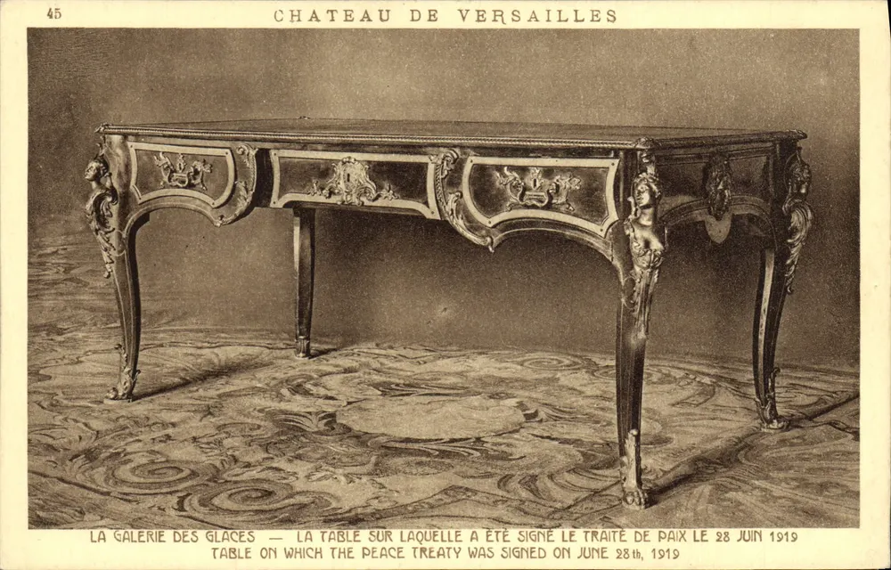 Château de Versailles — Die Galerie der Spiegel — Tisch, an dem der Friedensvertrag am 28. Juni 1919 unterzeichnet wurde — Verlag Braun & Cie, Paris, n°45 - Vorderseite