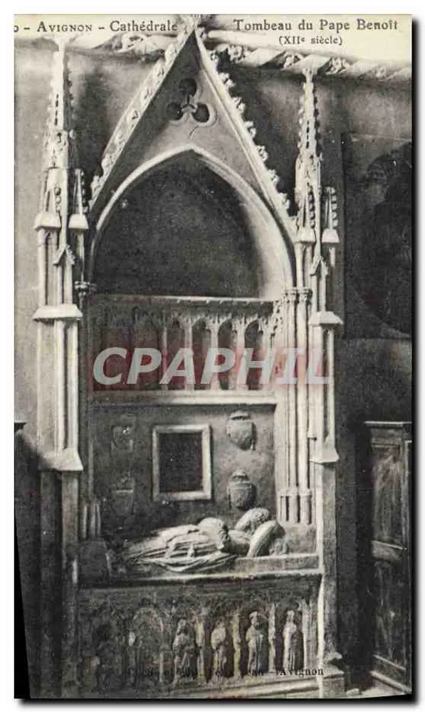 Avignon - Catedral — Túmulo do Papa Benoît (século XII) - Frente