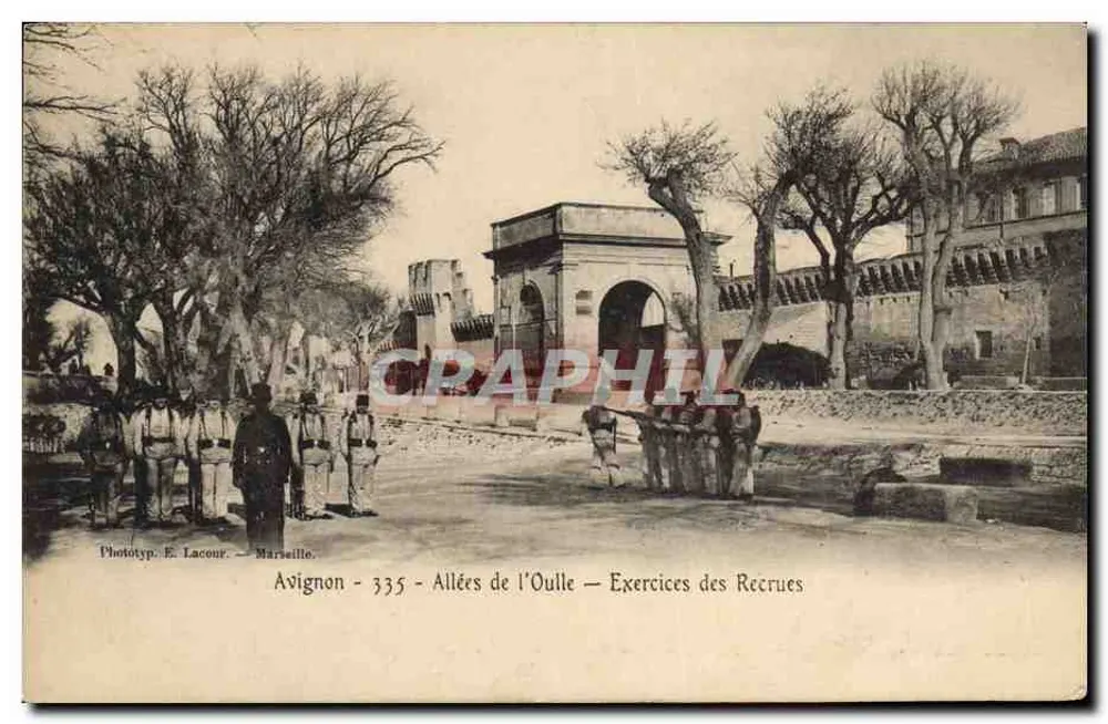 Avignon - Allées de l'Oulle — Übungen der Rekruten — Phototyp. E. Lacour - Marseille - 335 - Vorderseite