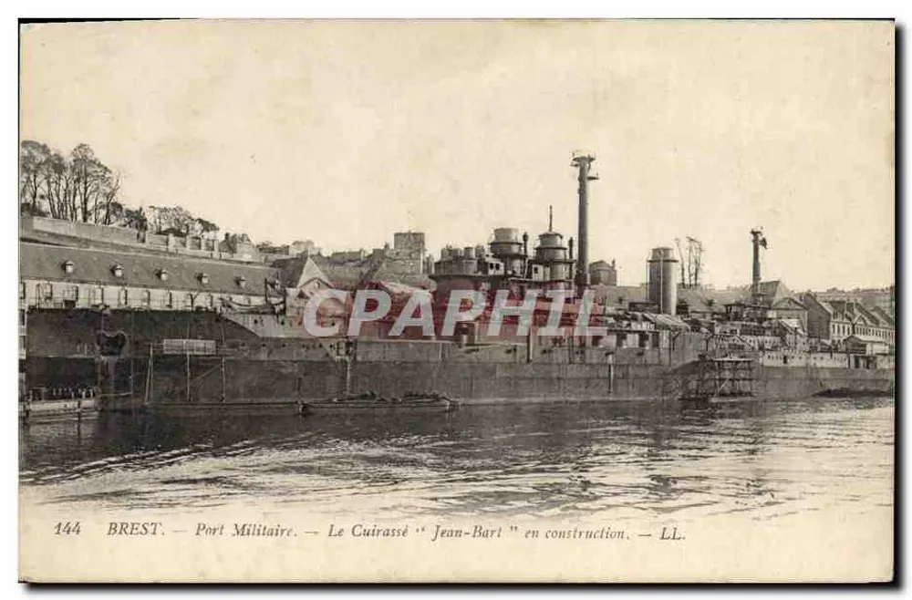 Brest — Militärhafen — Der Panzerkreuzer "Jean-Bart" während der Bau — LL. - Vorderseite