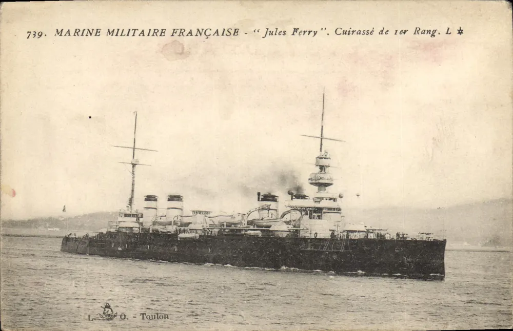 Navio de guerra francês - "Jules Ferry" - Couraçado de primeira linha - Toulon - Frente