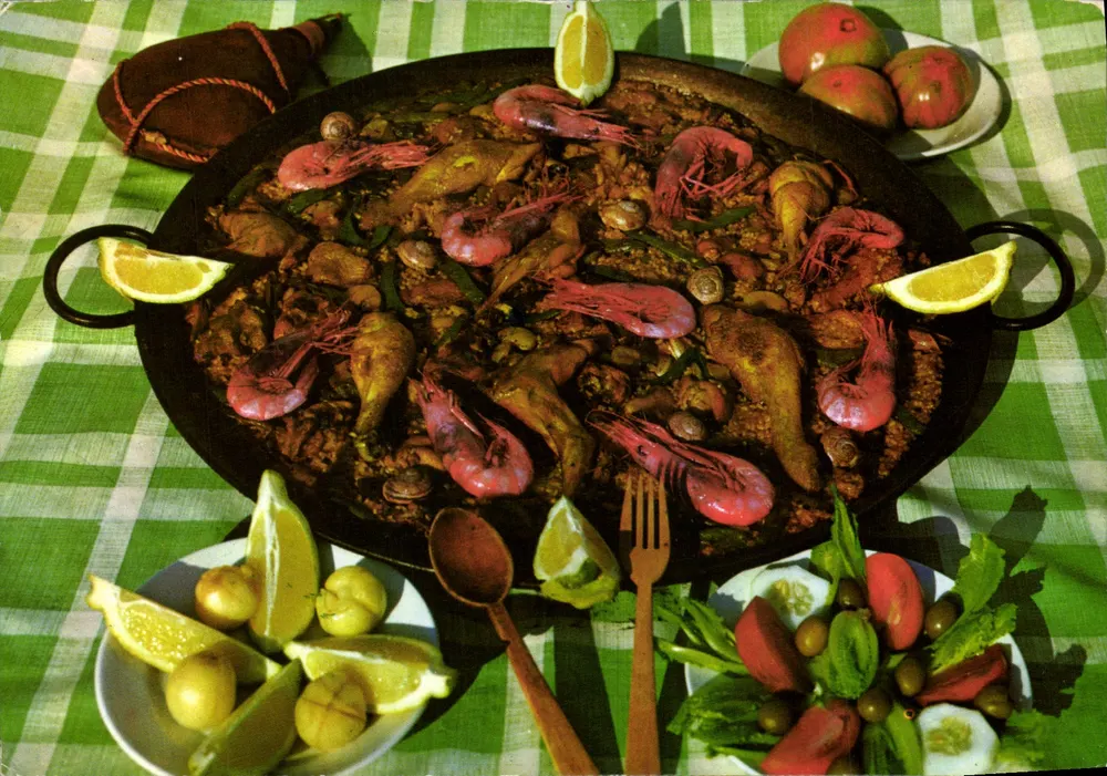 Paella — especialidade espanhola — Edições ARRIBAS - Frente