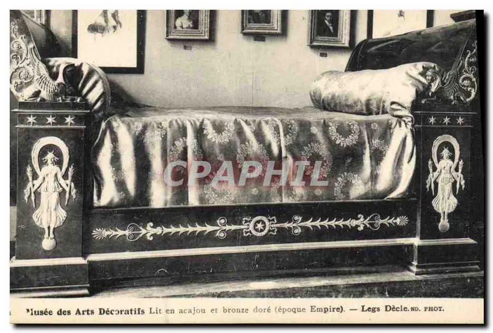 Musée des Arts Décoratifs — Mahagoni- und vergoldeter Bronze-Bett (Epoche Empire) — Geschenk von Dècle. Nr. Phot. - Vorderseite