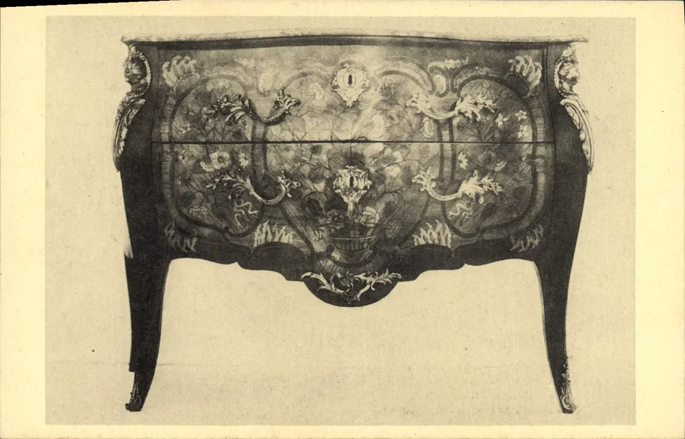 Móvel de mogno — marqueteria de diferentes madeiras — época Luís XV — Museus Reais de Arte e História, Bruxelas - Frente
