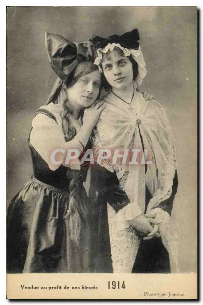 Dwie młode kobiety w mundurze wojennym — 1914 — Phototypie Jourdan - Awers