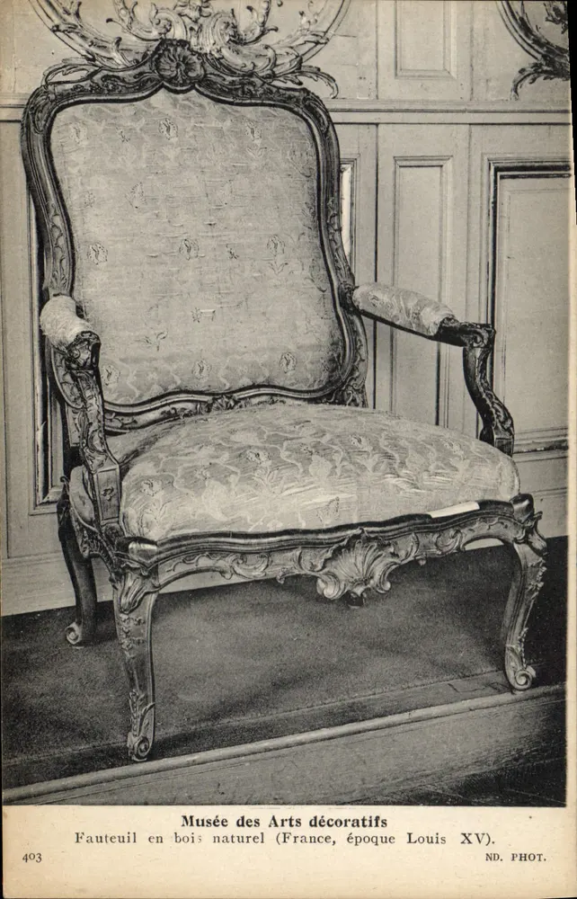 Holzstuhl in natürlicher Holzoptik — Louis-XV-Zeit — Musée des Arts décoratifs, Frankreich — n° 403 - Vorderseite