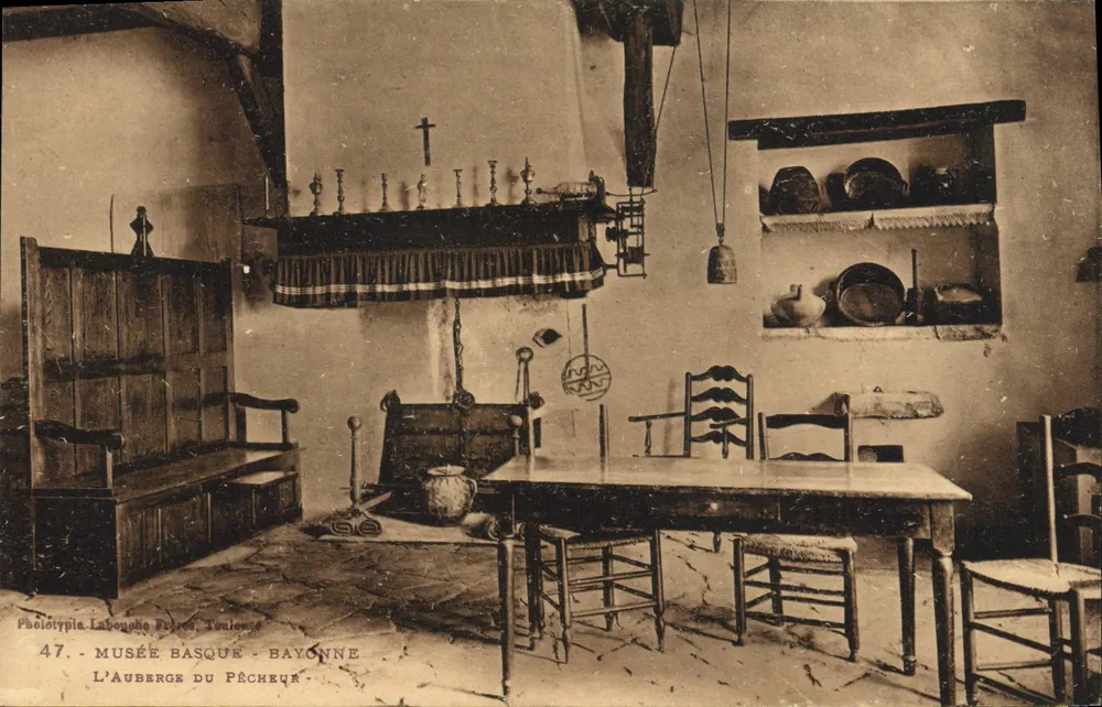 A Auberge do Pescador — Museu Basco — Bayonne - Frente
