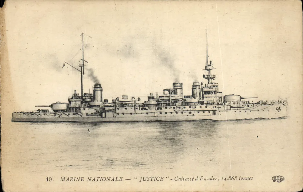Marinha Nacional — "Justiça" — Cegueiro de Escadra, 14.868 toneladas - Frente
