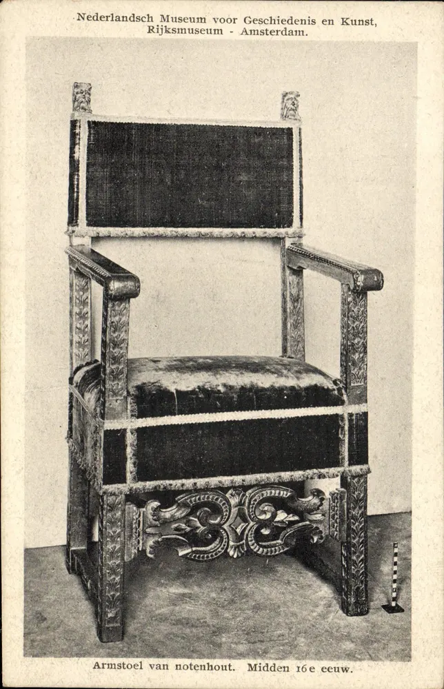 Cadeira de noz — meados do século XVI — Rijksmuseum Amsterdam - Frente