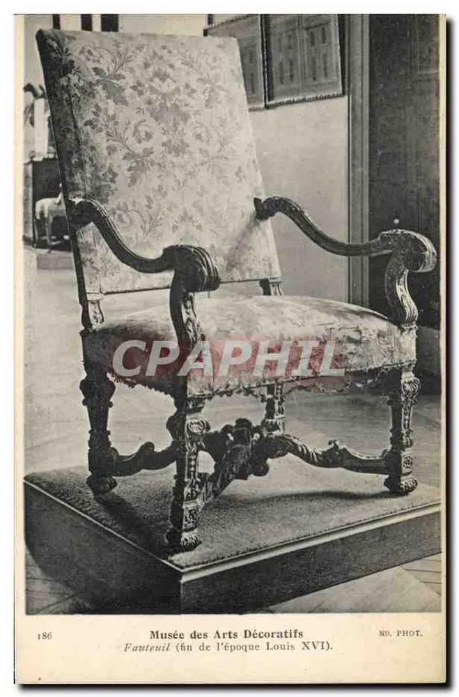 Sessel der Louis-XVI-Ära — Musée des Arts Décoratifs — ND. PHOT. - Vorderseite