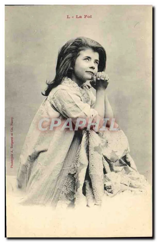 Mädchen in Seidenkleid — La Fol — Phototypie A. Borgnent et Cie, Nancy - Vorderseite