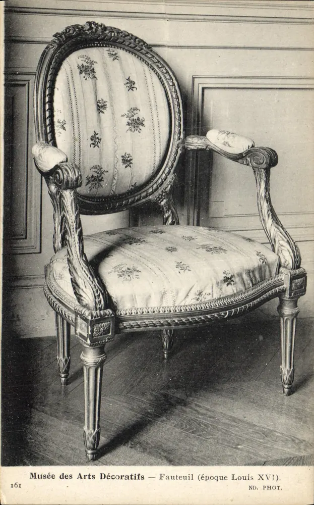 Musée des Arts Décoratifs — Sessel (Epoche Louis XVI) - Vorderseite