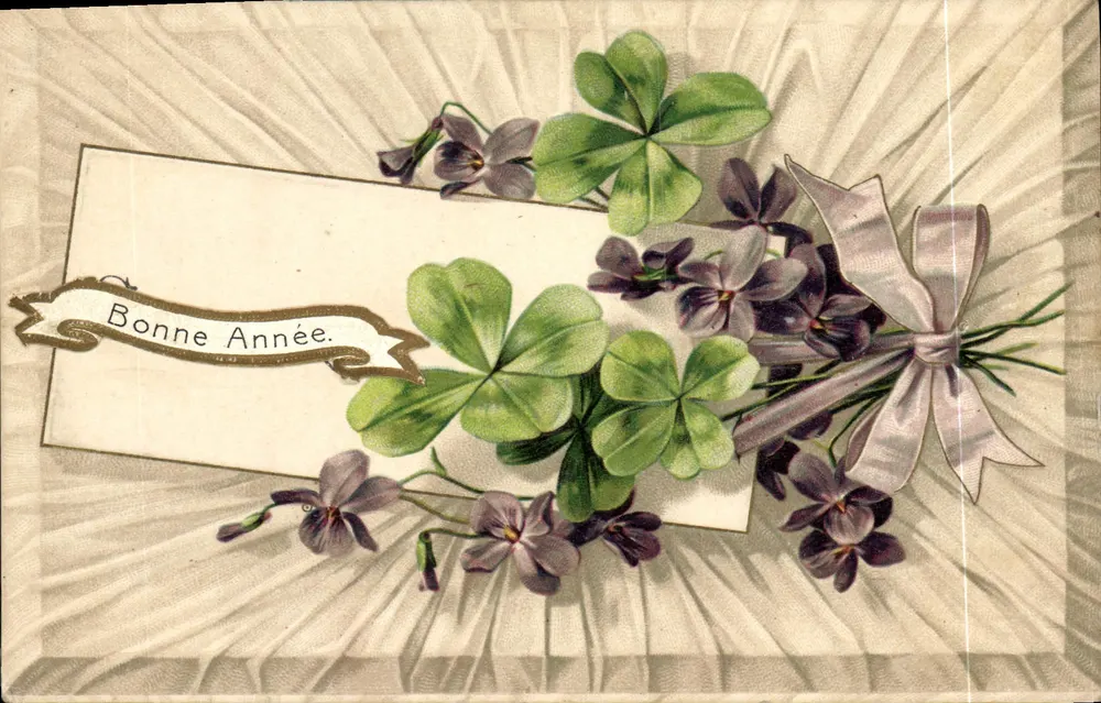 Arranjo de violetas e trevos — Boa Ano - Frente