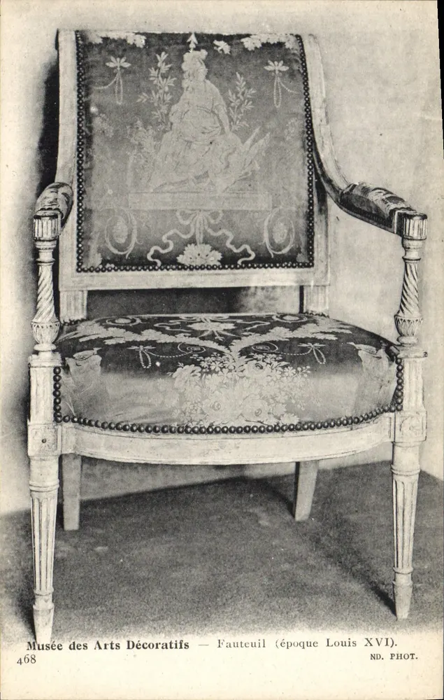Musée des Arts Décoratifs — Sessel (Epoche Louis XVI) - Vorderseite