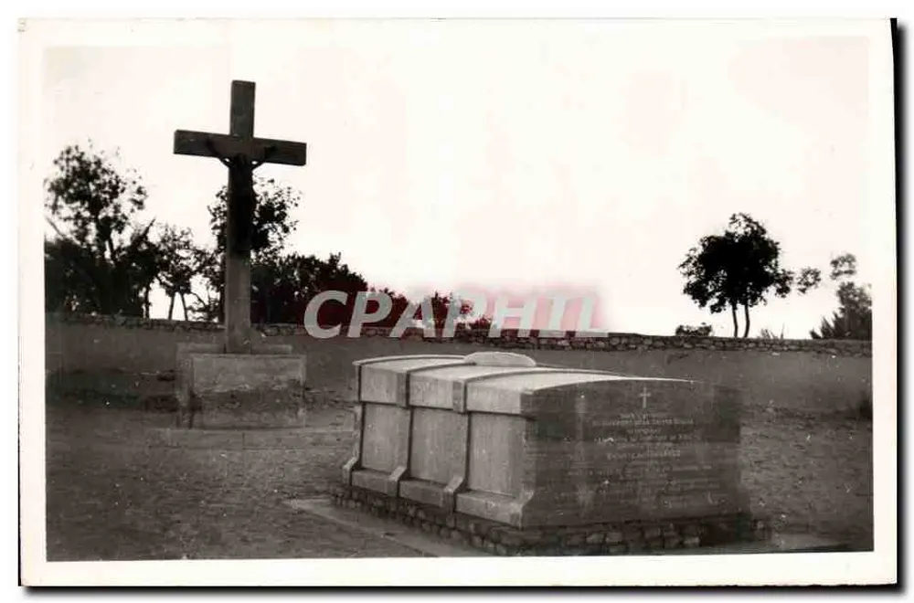 Túmulo do Père de Foucauld — El Golea — cliché de R. P. Lusson - Frente