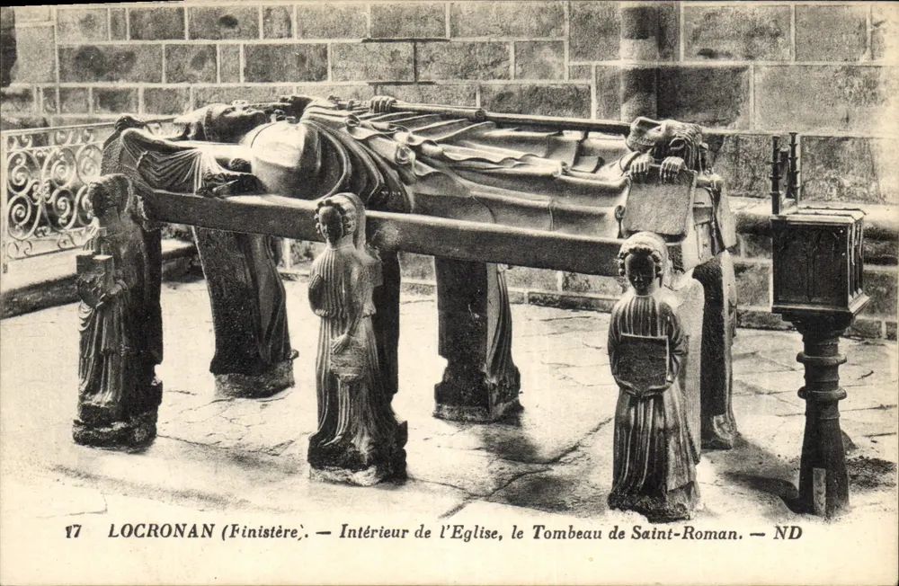 Locronan (Finistère) — Innenansicht der Kirche, das Grab des Saint-Roman — ND - Vorderseite
