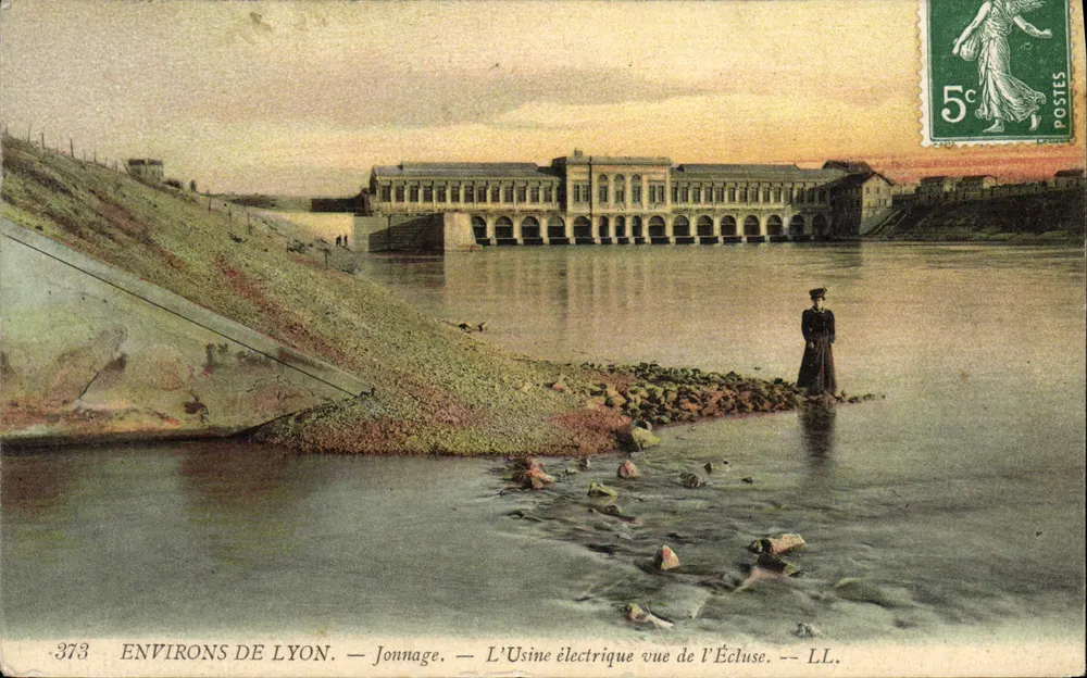 Umgebung von Lyon — Jonnage — Ansicht der Elektrizitätsfabrik von der Schleuse aus — LL. — Nr. 373 - Vorderseite