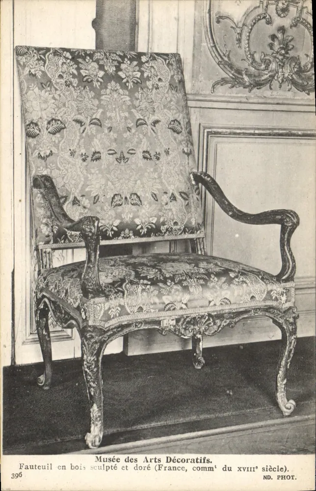 Geschnitzter und vergoldeter Holzsessel — Musée des Arts Décoratifs — n° 396 - Vorderseite