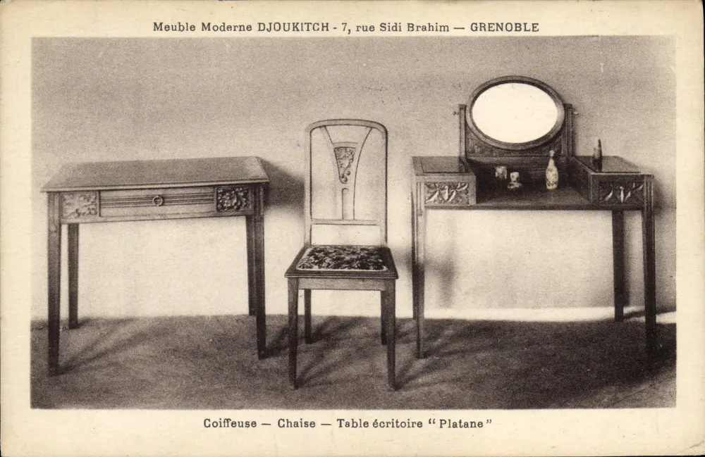 Moderne Möbel DJOUKITCH — Grenoble - Vorderseite