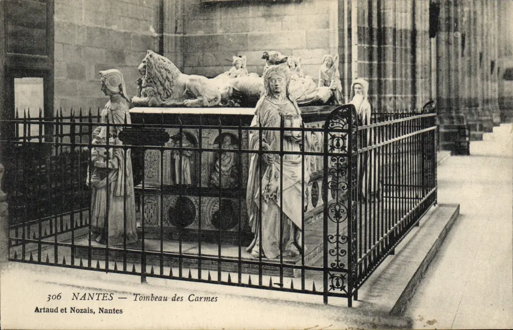 Nantes — Túmulo dos Carmelitas — Artaud e Nozais - Frente