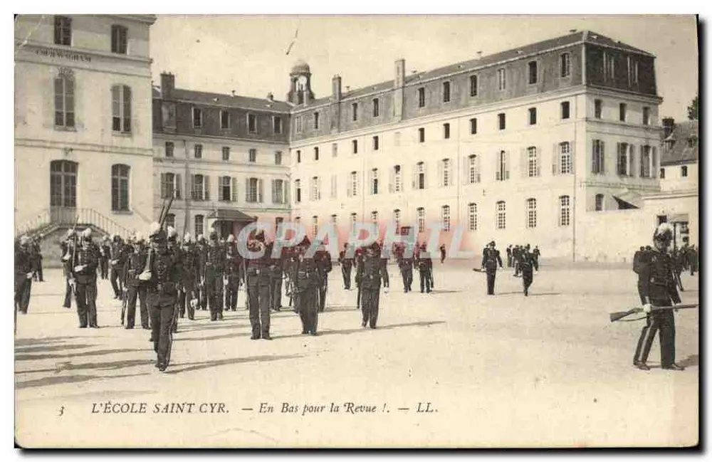 L'ÉCOLE SAINT CYR — En Bas pour la Revue ! — LL. - Vorderseite