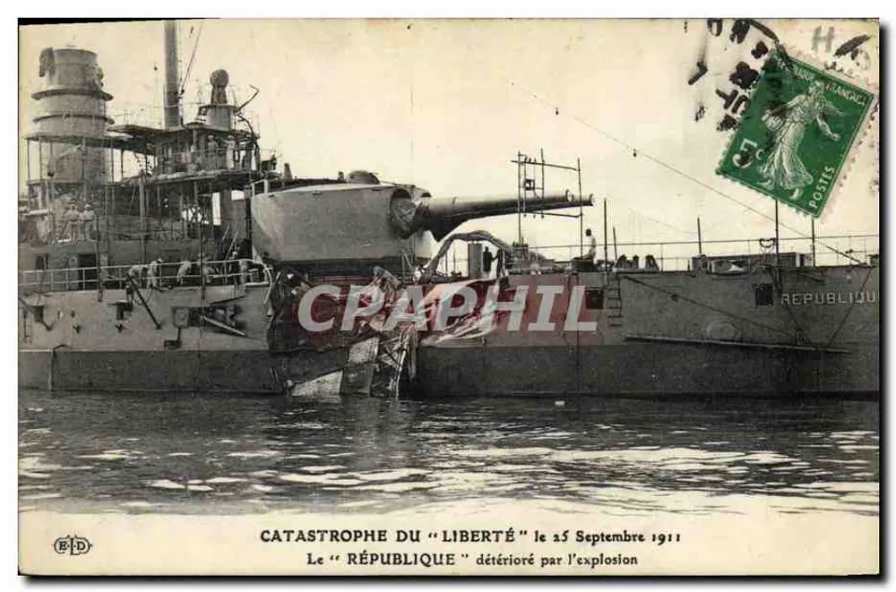 Katastrophe des "Liberté" — Das "République" beschädigt durch die Explosion — Verlag Feld, Nr. 10 - Vorderseite