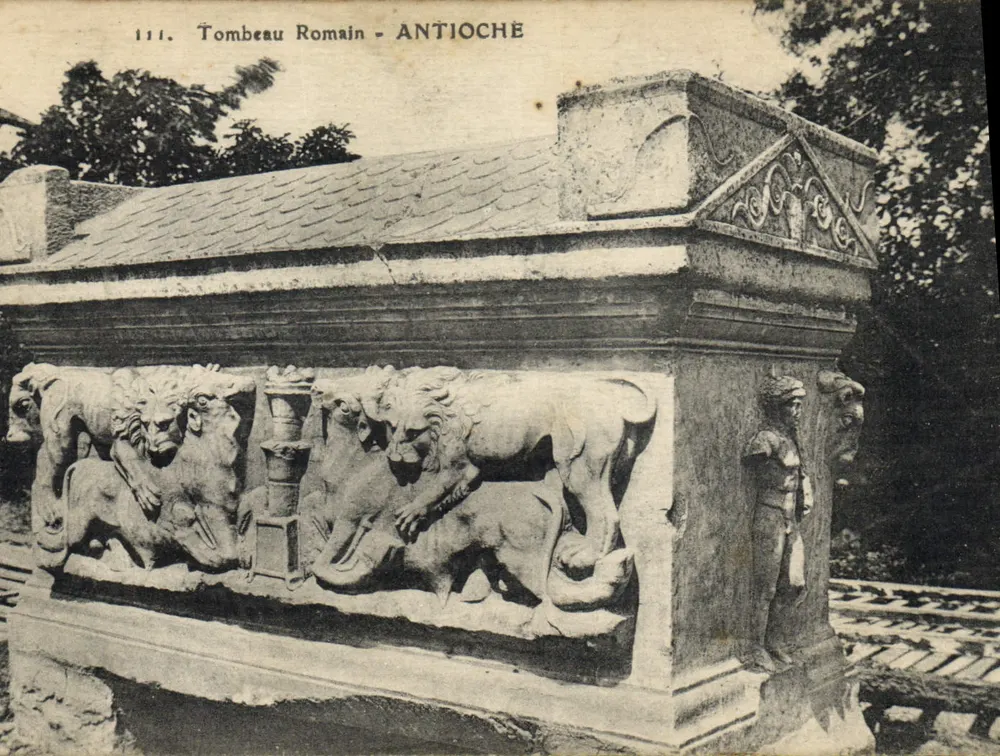 Túmulo romano - ANTIOQUE — n° 111 — editor: Journal Officiel - Frente