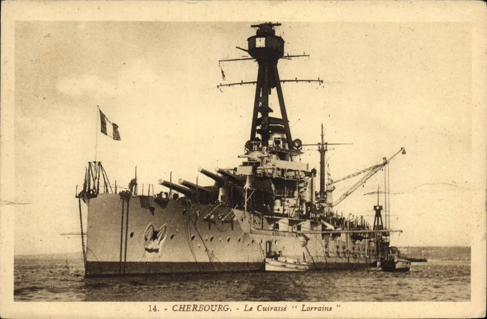 Cherbourg - O Cuirassado "Lorraine" — A. Bequemina Roupaud, editor, n°14 - Frente