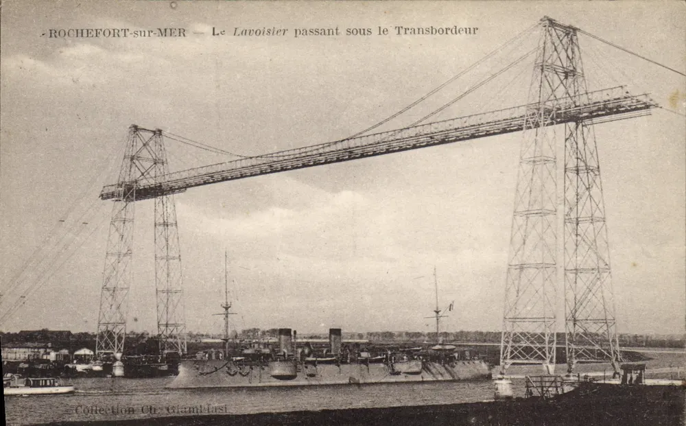 ROCHEFORT-sur-MER — Der Lavoisier fährt unter dem Transbordeur — Sammlung Ch. Glamblast - Vorderseite