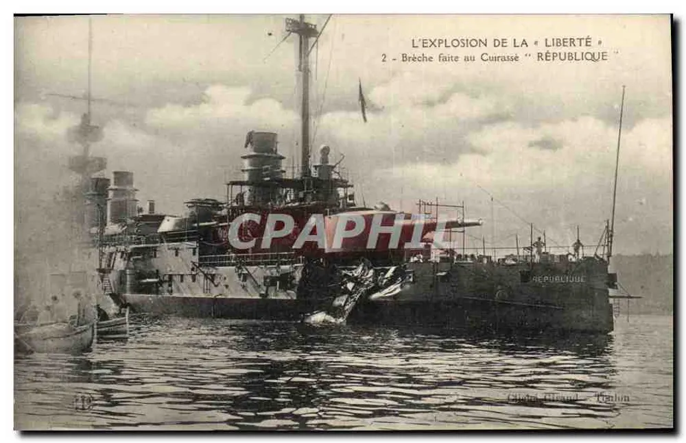 Die Explosion der 'Liberté' — Schaden am Panzerkreuzer 'République' — G. Claud, Paris - Vorderseite