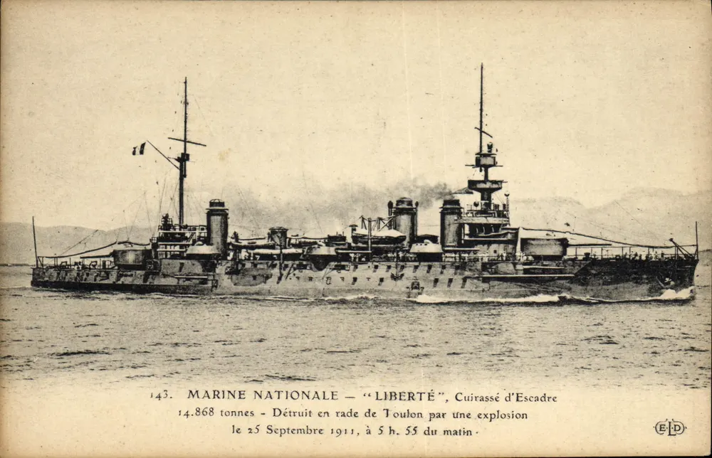 Cruzador de Escada "Liberté" — Marinha Nacional — destruído na enseada de Toulon em 25 de setembro de 1911 — Editor ELD, n° 143 - Frente