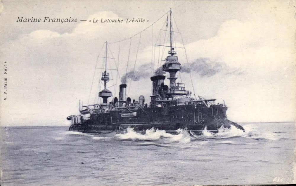 Marinha Francesa — « Le Latouche Tréville » — V.P. Paris No.18 - Frente