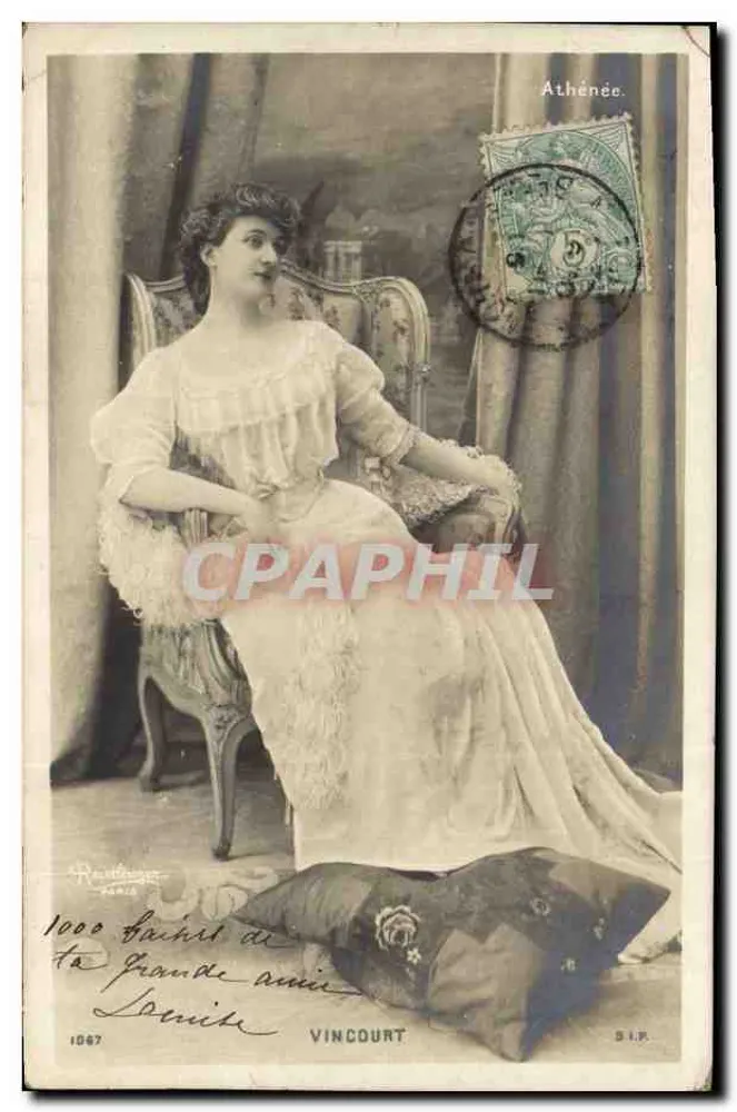 Mulher em vestido com mangas largas — Athénée — Vincourt n°1000 - Frente