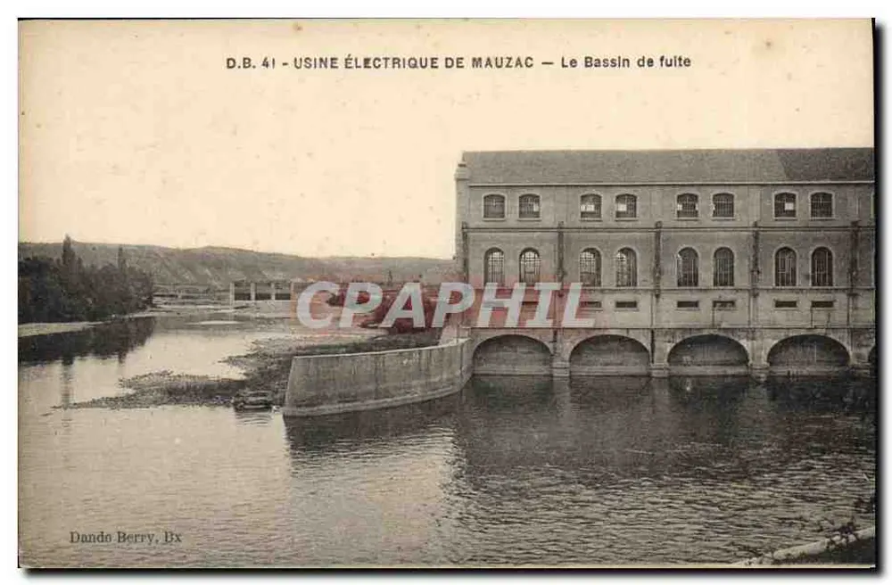 Elektrische Kraftwerksanlage Mauzac — Der Spillway-Becken — Dando Berry, Bx - Vorderseite