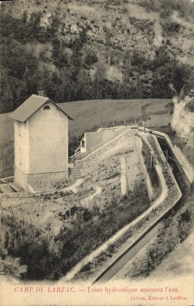 Camp du Larzac — Hydraulische Anlage zur Wasserzufuhr — Julillan, Verlag in Lodève - Vorderseite