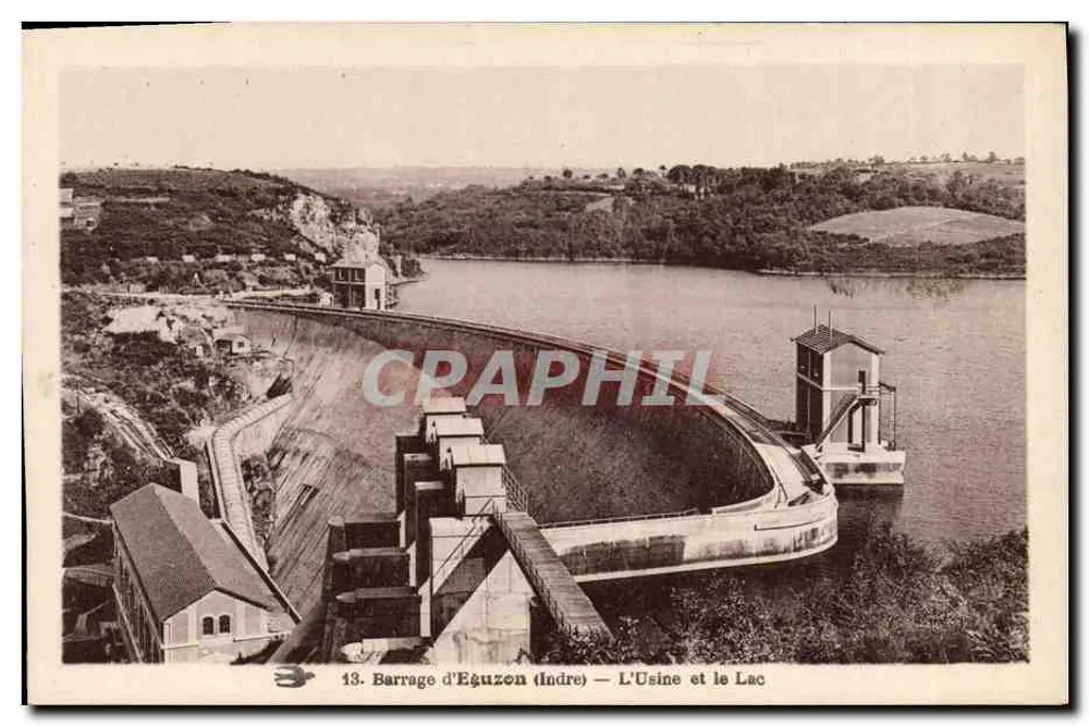 Staudamm Eguizon (Indre) — Die Fabrik und der See - Vorderseite