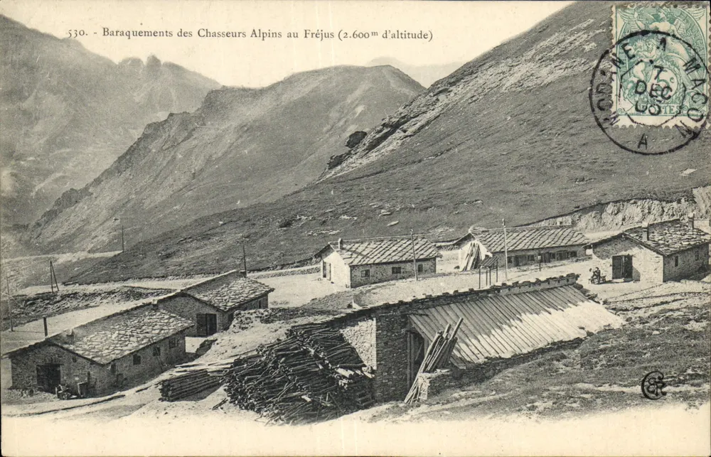 Zelte der Chasseurs Alpins in Fréjus (2.600 m Höhe) — Nr. 530 — Verlag C. R. C. - Vorderseite